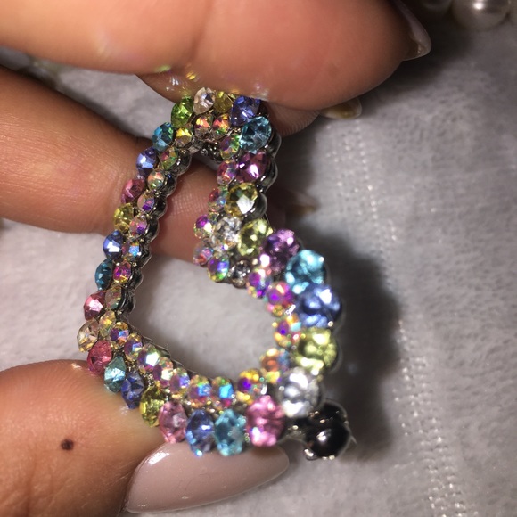 Brooch & Earrings from a shop in Athens, Greece - Picture 4 of 6